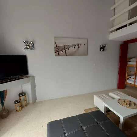 Villa D'agde, 3 Pieces, 6 Personnes - Fr-1-423-277 *